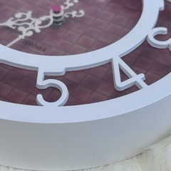 テラコッタ風のウォールクロック　壁掛け　時計の画像