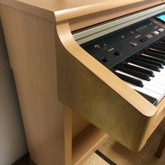 roland  電子ピアノKR-5の画像