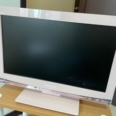 パナソニック　2012年製　19インチテレビ