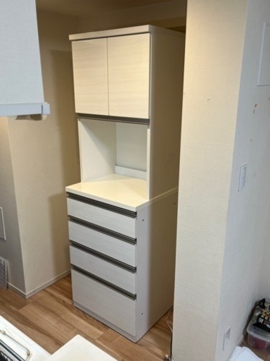組み立て簡単、美品　食器棚　ニトリ　リガーレ　2020年購入