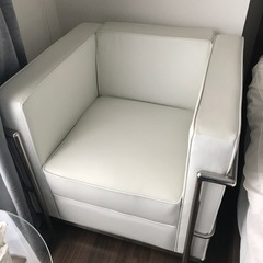 ソファ ル・コルビジェ LC2 リプロダクト (1人掛け ノーマルタイプ（スカイ）, ホワイト)の画像