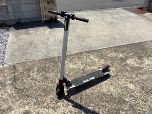 今日引取りに来れる方優先‼️使用回数少ない❗️電動キックボード