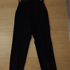 黒のパンツ Sサイズの画像