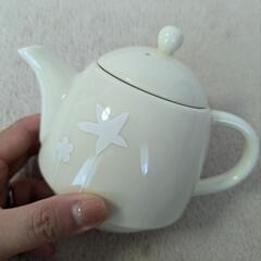 ティーポット＆カップ2点の画像