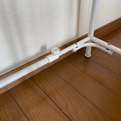 ランドリーラックと小物用ラックの画像