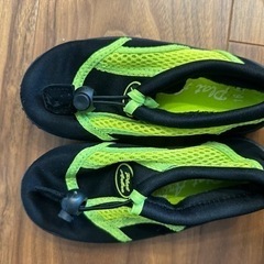 ウォータシューズ　16センチ