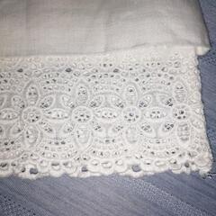 綿素材100％レーストップスの画像