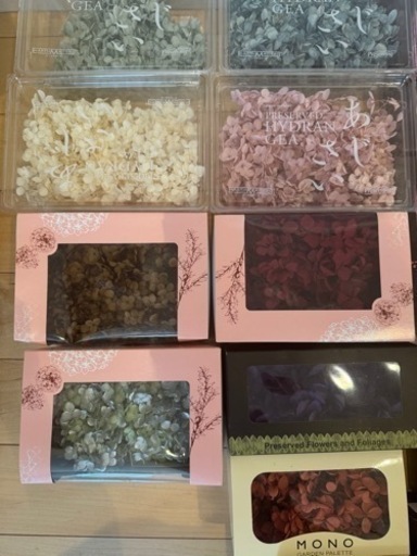 プリザーブドフラワー花材未使用24箱＋使用済み32箱