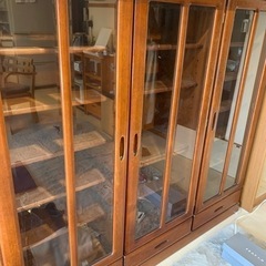 MRITA食器棚無料でお譲りします(今月末処分)