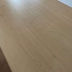 折りたたみテーブルの画像