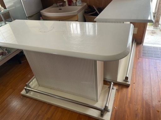 カウンター　手前1個　サロン　店舗