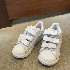 adidas 14.5センチ　子供用くつ