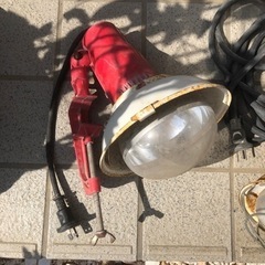 投光器