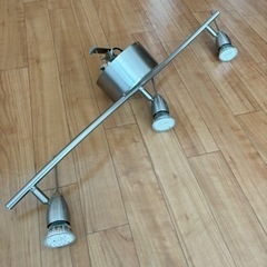 IKEA 3連シーリングライト
