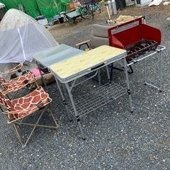 キャンプ用品ワンセットレンタルします。