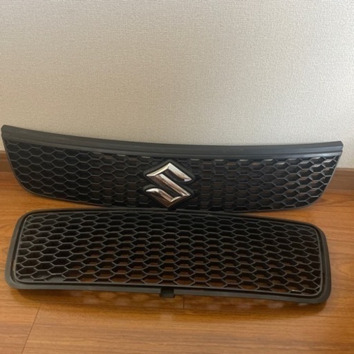 【間も無く締め切ります】ZC31S  スイフトスポーツ　フロントグリル　