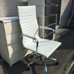 椅子を無料で差し上げます 。登戸新町からの画像