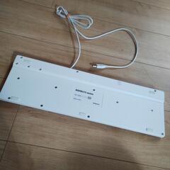 テンキー付きキーボード　ホワイト　USB BUFFALO BSKBU15seriesの画像