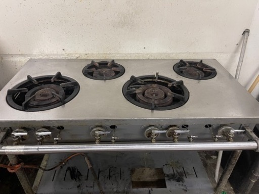 業務用　LP ガス用
　中古ガスコンロ 4口のガスコンロ