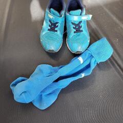 puma☆スニーカー　サッカーシューズ&ソックス　19cm
