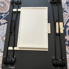 折りたたみディスプレイローテーブルの画像