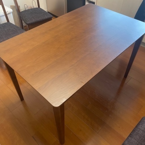 ニトリ ダイニングテーブル