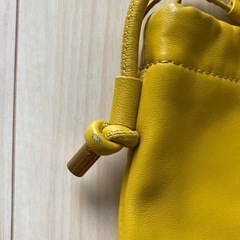 ZARA 黄色　イエロー　ショルダーバッグの画像