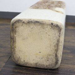 【骨5/23】≪U938ジ限≫ 陶器製 傘立て/アンブレラスタンド 透かし彫り/蝶模様 全長約55㎝ 陶磁器/焼き物 インテリア/玄関/収納 ステッキスタンドの画像