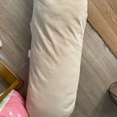 抱き枕の画像