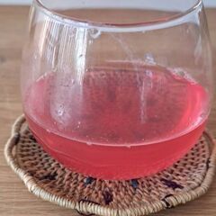 まもなく終了。赤紫蘇。薫裏赤紫蘇。10本のお値段です。無農薬無化学肥料。紫蘇ジュースや梅干し、しば漬けにいかがでしょうか？の画像