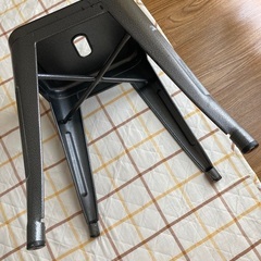 頑丈なイスの画像