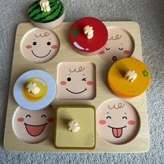 木製パズル、おもちゃの画像