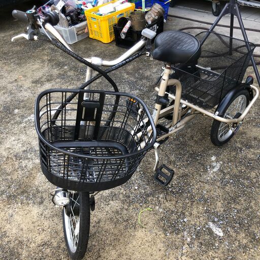 ２０インチ　電動アシスト三輪車