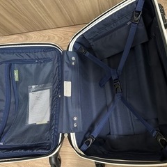 【やり取り中】LOJEL ロジェール スーツケースの画像