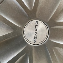車のパーツ タイヤ、ホイールの画像