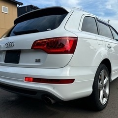 希少 後期 アウディ Q7 クワトロ 3.6FSI Sライン 4WD 綺麗 ナビ フルセグ バックカメラ サイドカメラ 黒革シート パワーシートの画像