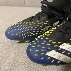 アディダス　プレデター　adidas PREDATOR サッカー　スパイクの画像