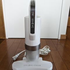 アイリスオーヤマの強力ふとんクリーナー（IC-FAC3）