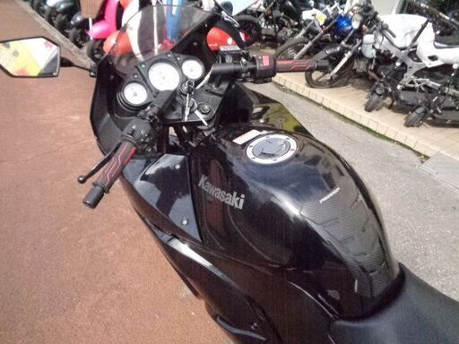 NO.5081　Ｎｉｎｊａ２５０Ｒ（ニンジャ２５０Ｒ） 水冷４サイクル２気筒　ＦＩ車　ブラック　☆彡