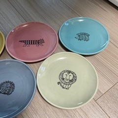 お皿セットの画像