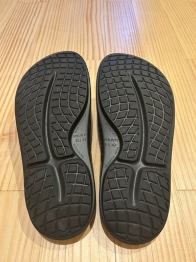 【ほぼ新品】OOFOS ウーフォス リカバリーサンダル 26cm ブラック