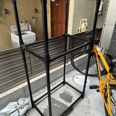 タイヤラック　カバー付き