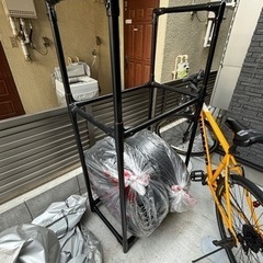 タイヤラック　カバー付きの画像
