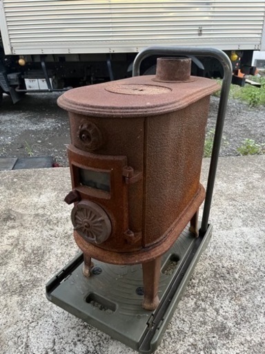 激安現状品!! 薪ストーブ 鋳物 レトロ 金属製 暖房器具