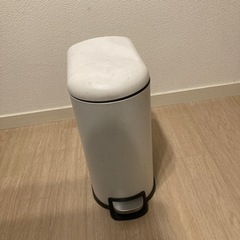 ゴミ箱
