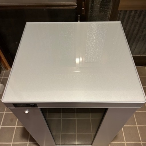 まだあります。定価23万　フォルスタージャパン　ワインセラー　ロングフレッシュ 135L 36本収納 ガラス天板　