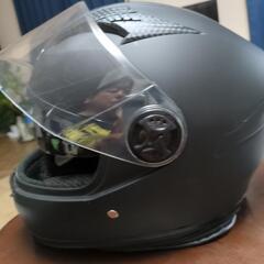 首元フード付きヘルメットの画像