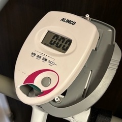 ALINCO エアロバイク ピンク
の画像