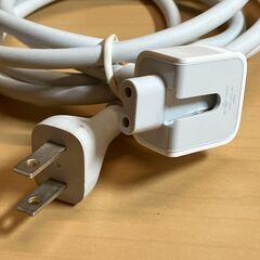 Apple 電源アダプタ延長ケーブル（1.8m）J622-0168の画像