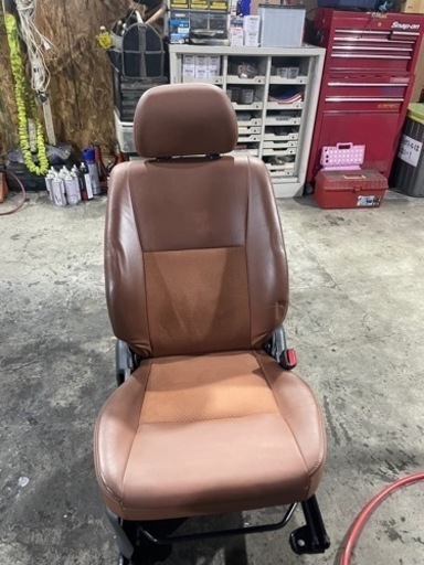 購入者決まりました　
ジムニー　jb23 運転席シート　美品
